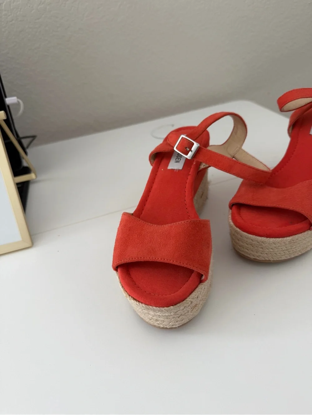 Steve Madden add perfect